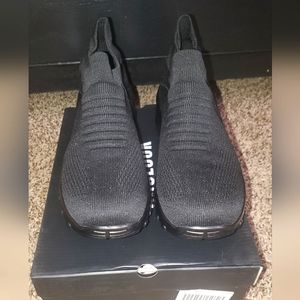 Womans size 9.5 shoes